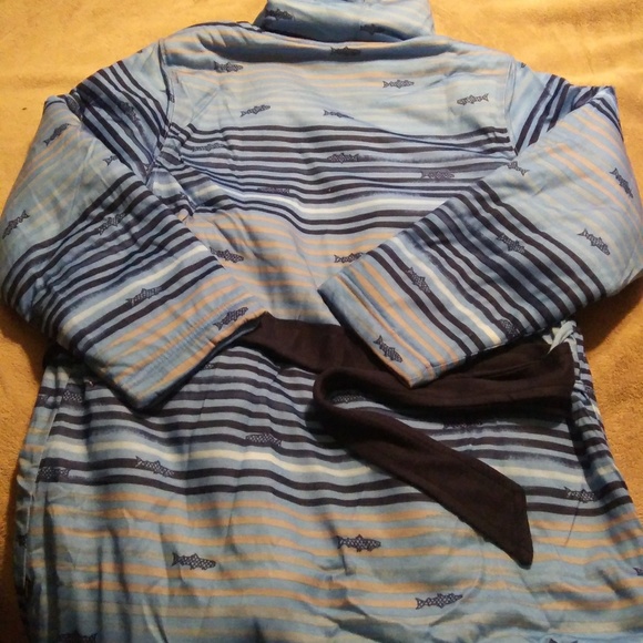 Robe - Picture 5 of 8